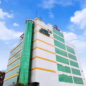 ホテル Greenwindows, ダバオ　シティ